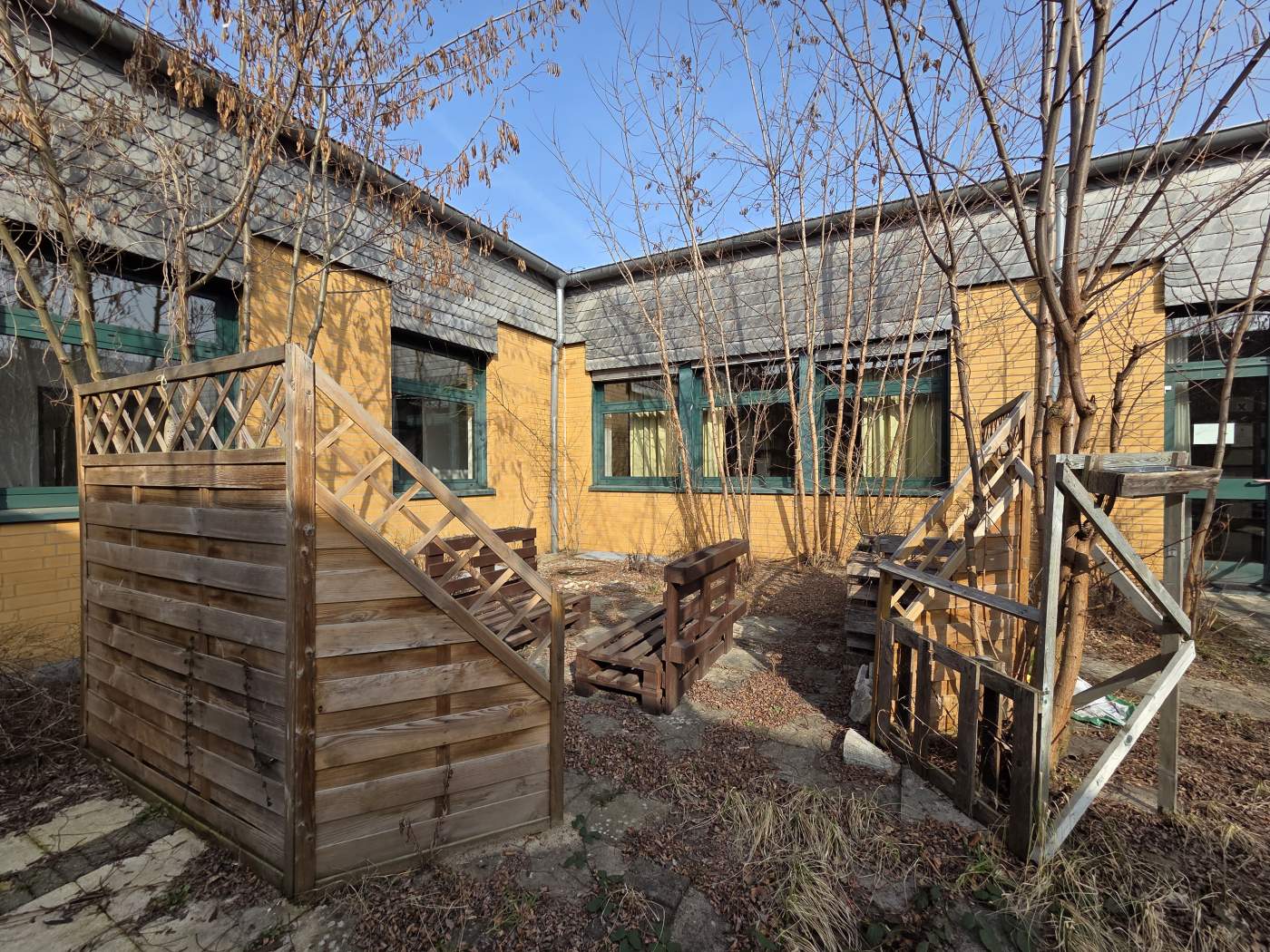 Sitzecke eins vorher